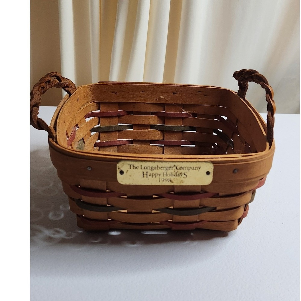 Longaberger Happy Holidays 1998 Basket Handwoven Leather Handles